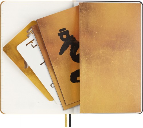 Блокнот Moleskine LIMITED EDITION YEAR OF THE DRAGON LECNYDRAGONQP060AS 130х210мм обложка текстиль 176стр. линейка золотистый Ahn Sang Soo Блокнот Moleskine LIMITED EDITION YEAR OF THE DRAGON LECNYDRAGONQP060AS 130х210мм обложка текстиль 176стр. линейка золотистый Ahn Sang Soo