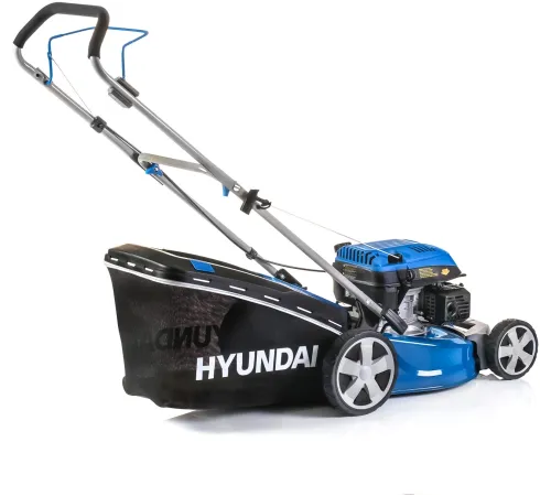 HYUNDAI [L 4620] Бензиновая газонокосилка {двигатель Hyundai ICV145,4-х такт, 3.8 л.с./145 см3, Ширина среза 45,7 см, Высота среза 25-75 мм, 23,5 кг }