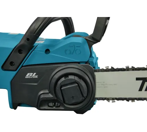 Электрическая цепная пила Makita LXT BL Без АКБ и ЗУ 610Вт дл.шины:16" (40cm) (DUC407Z) Электрическая цепная пила Makita LXT BL Без АКБ и ЗУ 610Вт дл.шины:16" (40cm) (DUC407Z)