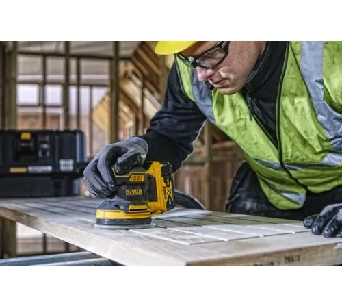 Эксцентриковая шлифмашина DeWalt DCW210NT-XJ D125мм аккум. жестк.кейс Эксцентриковая шлифмашина DeWalt DCW210NT-XJ D125мм аккум. жестк.кейс