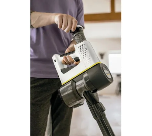 Пылесос ручной Karcher VC 4 черный/желтый