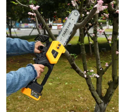 Электрическая цепная пила Deko DKCHS 20-12 дл.шины:12" (30cm) ЗУ (085-2001) Электрическая цепная пила Deko DKCHS 20-12 дл.шины:12" (30cm) ЗУ (085-2001)