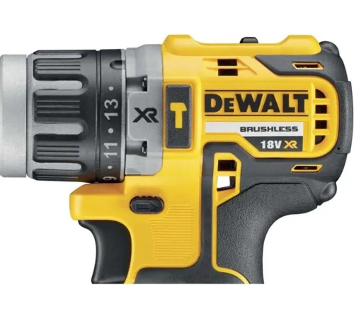 Дрель-шуруповерт DeWalt DCD796D2-QW аккум. патрон:быстрозажимной (кейс в комплекте) Дрель-шуруповерт DeWalt DCD796D2-QW аккум. патрон:быстрозажимной (кейс в комплекте)