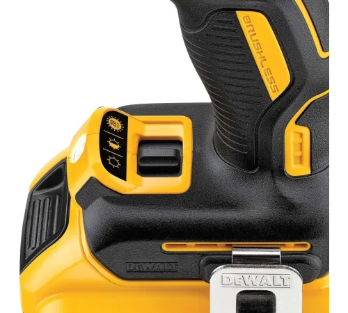 Дрель-шуруповерт DeWalt DCD796D2-QW аккум. патрон:быстрозажимной (кейс в комплекте) Дрель-шуруповерт DeWalt DCD796D2-QW аккум. патрон:быстрозажимной (кейс в комплекте)