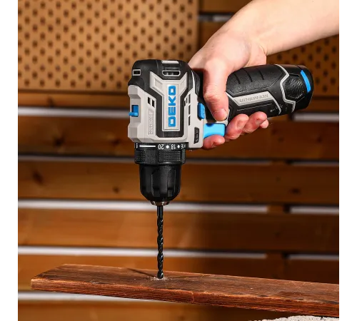 Дрель-шуруповерт Deko Loner 12V PRO аккум. патрон:быстрозажимной (кейс в комплекте) (085-1011) Дрель-шуруповерт Deko Loner 12V PRO аккум. патрон:быстрозажимной (кейс в комплекте) (085-1011)