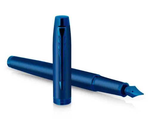 Ручка перьев. Parker IM Monochrome F328 (2172963) Blue PVD F сталь нержавеющая подар.кор. Ручка перьев. Parker IM Monochrome F328 (2172963) Blue PVD F сталь нержавеющая подар.кор.