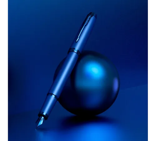 Ручка перьев. Parker IM Monochrome F328 (2172963) Blue PVD F сталь нержавеющая подар.кор. Ручка перьев. Parker IM Monochrome F328 (2172963) Blue PVD F сталь нержавеющая подар.кор.