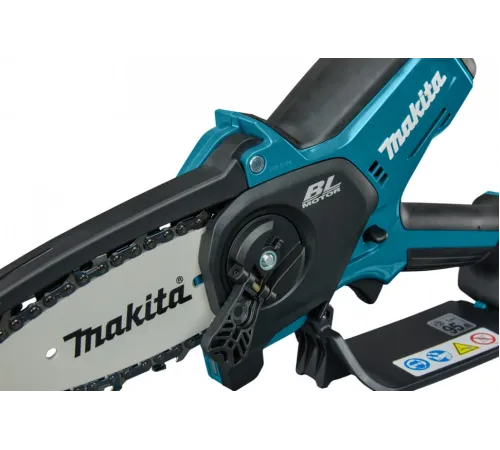 Электрическая цепная пила Makita UC100DZ 210Вт дл.шины:4"(10cm) Электрическая цепная пила Makita UC100DZ 210Вт дл.шины:4"(10cm)