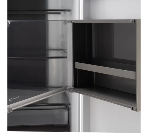 Холодильник Hyundai CM55043F 3-хкамерн. черная сталь