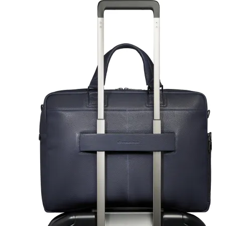 Деловая сумка Piquadro Cronus CA6025S134/BLU с отделением для ноутбука синий натур.кожа Деловая сумка Piquadro Cronus CA6025S134/BLU с отделением для ноутбука синий натур.кожа
