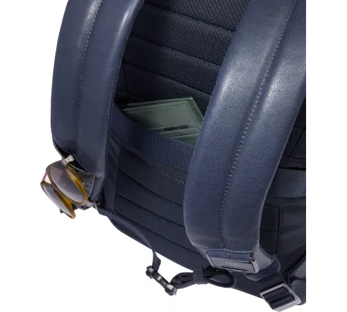 Рюкзак мужской Piquadro Cronus CA6689S134/BLU синий кожа Рюкзак мужской Piquadro Cronus CA6689S134/BLU синий кожа