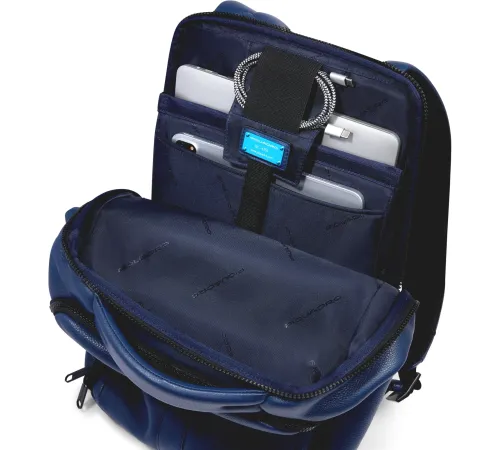 Рюкзак Piquadro Than CA6611S135/BLU синий кожа Рюкзак Piquadro Than CA6611S135/BLU синий кожа