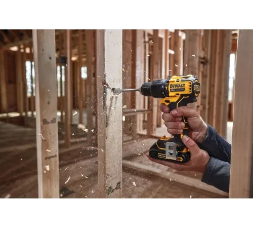 Дрель-шуруповерт DeWalt DCD709D2T аккум. патрон:быстрозажимной (кейс в комплекте)