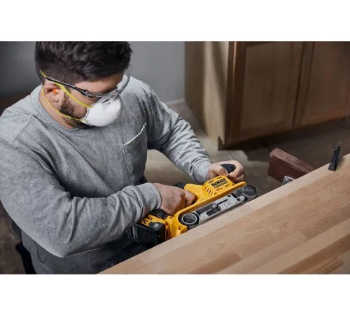 Эксцентриковая шлифмашина DeWalt DCW220NT-XJ 825Вт аккум. жестк.кейс Эксцентриковая шлифмашина DeWalt DCW220NT-XJ 825Вт аккум. жестк.кейс