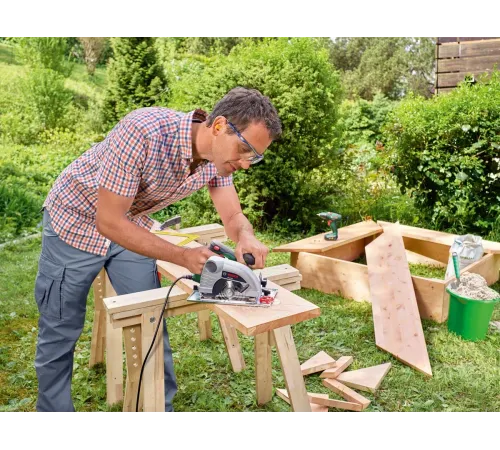 Циркулярная пила (дисковая) Bosch PKS 40 850Вт (ручная) (06033C5000) Циркулярная пила (дисковая) Bosch PKS 40 850Вт (ручная) (06033C5000)