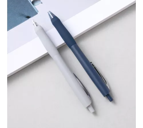 Ручка шариков. автоматическая Deli Xtream EQ48-BL d=0.7мм син. черн. кругл. резин. манжета