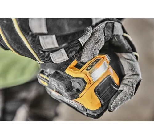 Дрель-шуруповерт DeWalt DCD805H2T аккум. патрон:быстрозажимной (кейс в комплекте)