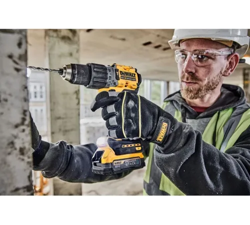 Дрель-шуруповерт DeWalt DCD805NT аккум. патрон:быстрозажимной (кейс в комплекте) Дрель-шуруповерт DeWalt DCD805NT аккум. патрон:быстрозажимной (кейс в комплекте)