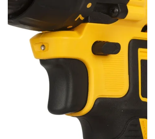 Дрель-шуруповерт DeWalt DCD777M2T аккум. патрон:быстрозажимной (кейс в комплекте) Дрель-шуруповерт DeWalt DCD777M2T аккум. патрон:быстрозажимной (кейс в комплекте)