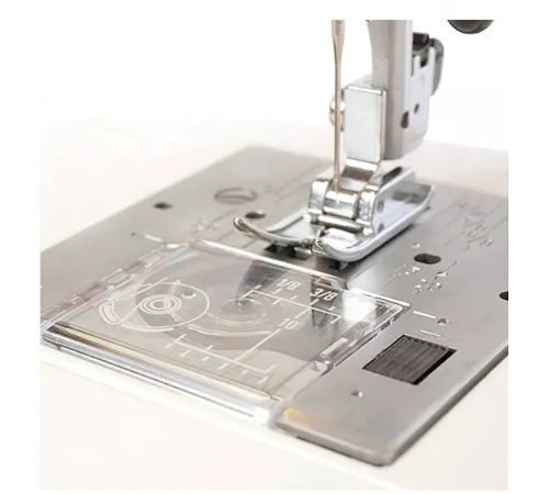Швейная машина Janome Sewist 721 белый Швейная машина Janome Sewist 721 белый