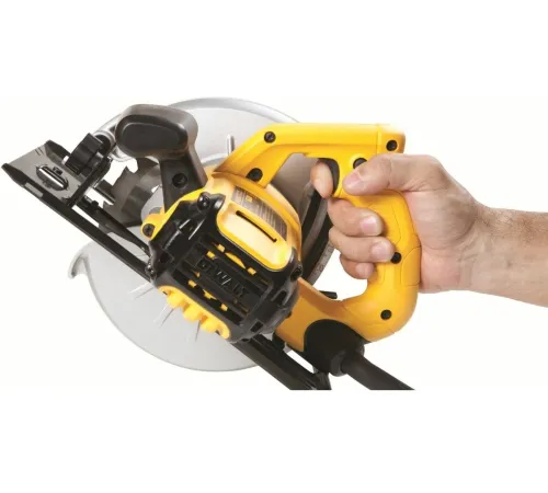 Циркулярная пила (дисковая) DeWalt DWE560K 1350Вт (ручная) (6687415) Циркулярная пила (дисковая) DeWalt DWE560K 1350Вт (ручная) (6687415)