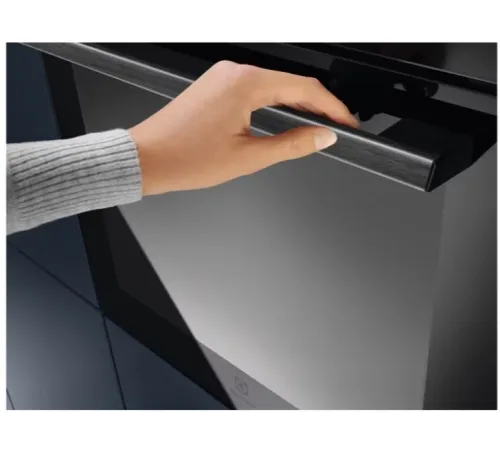 Духовой шкаф Электрический Electrolux EOD6F77WZ черный