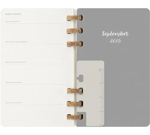 Еженедельник Moleskine ACADEMIC SPIRAL DSSPB12AMWH3 Large 150х210мм 200стр. кремовые страницы спираль черный