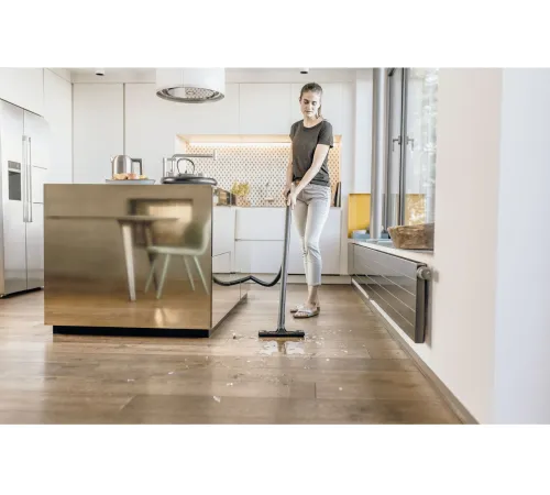 Строительный пылесос Karcher WD 2 Plus S V-15/4/18/C (YSY) Строительный пылесос Karcher WD 2 Plus S V-15/4/18/C (YSY)