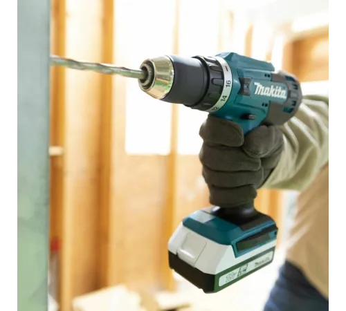 Дрель-шуруповерт Makita DF488D004 18Вт аккум. патрон:быстрозажимной Дрель-шуруповерт Makita DF488D004 18Вт аккум. патрон:быстрозажимной