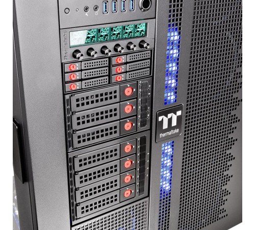 Сменный бокс для HDD/SSD Thermaltake Max 3504 SATA I/II/III/SAS металл черный hotswap 4 Сменный бокс для HDD/SSD Thermaltake Max 3504 SATA I/II/III/SAS металл черный hotswap 4