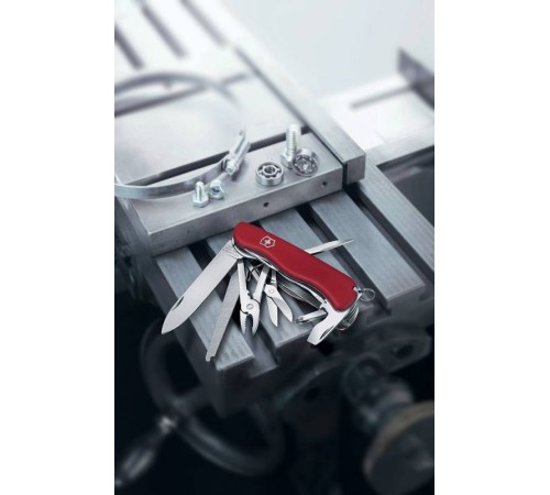 Нож перочинный Victorinox WORK CHAMP (0.8564) 111мм 21функций красный Нож перочинный Victorinox WORK CHAMP (0.8564) 111мм 21функций красный