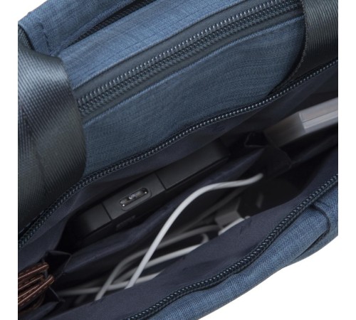 Сумка для ноутбука 15.6" Riva 8335 синий полиэстер (8335 BLUE) Сумка для ноутбука 15.6" Riva 8335 синий полиэстер (8335 BLUE)
