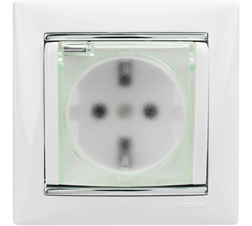 Valena Розетка 2К+З нем. ст. с крышкой с защ. шт. IP44, белый Legrand 774220