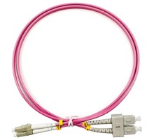 Cabeus FOP-50-OM4-LC-SC-1,5m Шнур оптический duplex LC-SC 50/125 mm OM4 1,5м LSZH