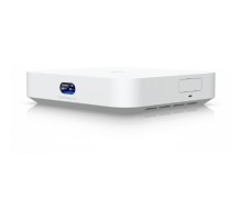 UBIQUITI UCG-Max Маршрутизатор 4 ядра (1,5 ГГц), 4х 2,5G RJ45, 1х 2.5G RJ45 WAN