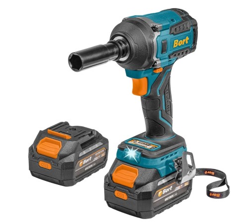 Bort ГАЙКОВЕРТ АККУМУЛЯТОРНЫЙ BORT BSR-21U (2х4АЧ+ЗУ) [93418477] { 800 Нм, 0-2700 об/мин, акб Li-Ion, 18 В, вес 1.4 кг }