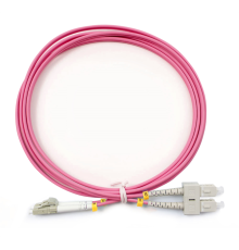 Комм. шнур оптический Cabeus Tight Buffer, Duplex SC/LC (UPC/UPC), OM4 50/125, LSZH, 2м, Ø 3мм, серый хвостовик, цвет: маджента