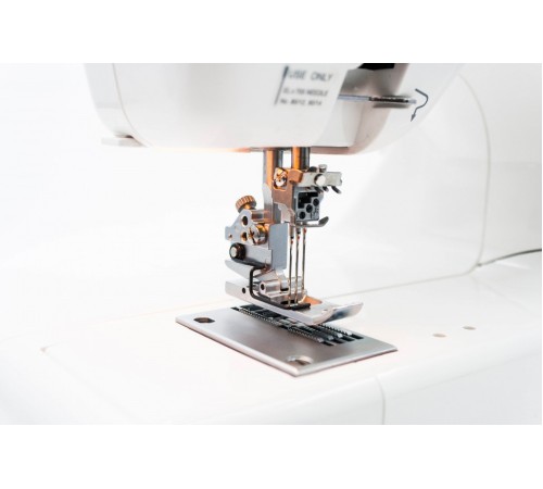 Распошивальная машина Janome CoverPro 7, белый
