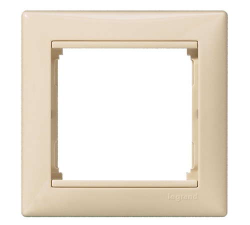 Рамка Legrand 774351 Рамка Legrand 774351