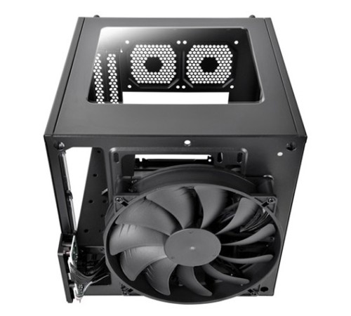 Корпус Thermaltake Core V1 черный без БП miniITX 1x200mm 2xUSB3.0 audio bott PSU