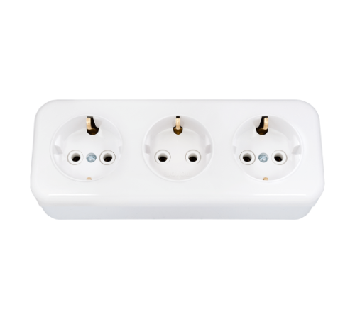 Беларусь Розетка тройная наружная с заземлением