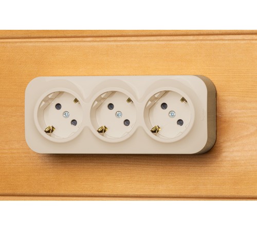 Quteo розеточный блок с предварительным подключением 3 x 2К+З с защитными шторками - 16 A - 250 В IP 20 - Слоновая кость 782268 Legrand