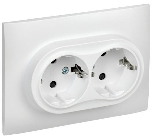SKANDY Розетка 2-местная с заземлением с защитными шторками 16А в сборе SK-R07W арктический белый IEK