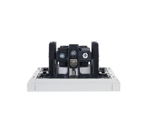 FORTE&PIANO Розетка 1-местная с заземлением с защитными шторками винтовое крепление 16А FP215 белый IEK