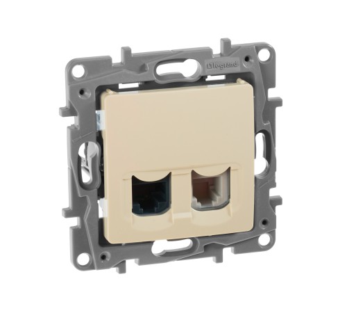Legrand 672352 Двойная розетка RJ11 + RJ45 - категория 5 - UTP - Etika - слоновая кость Legrand 672352 Двойная розетка RJ11 + RJ45 - категория 5 - UTP - Etika - слоновая кость