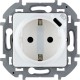 Legrand 673770 Розетка 2К+З немецкий стандарт 16А 250В со встроенным зарядным устройством USB C 1.5А 5В - INSPIRIA - белый