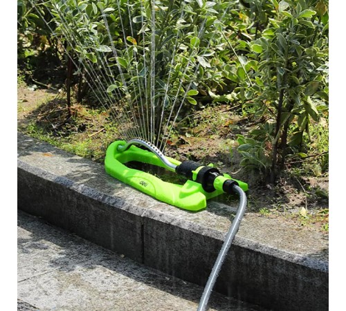 Дождеватель-разбрызгиватель осциллирующий веерный Deli DL581303 17 латунных сопел, площадь орошения до 350кв.м, плавная регулировка расстояния распыления, диаметр шланга 3/4", корпус из ударопрочного пластика