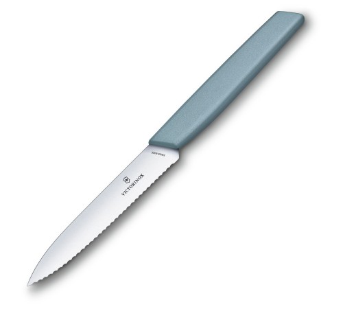 Нож кухонный Victorinox Swiss Modern (6.9006.10W21) стальной универсальный лезв.100мм серрейт. заточка голубой Нож кухонный Victorinox Swiss Modern (6.9006.10W21) стальной универсальный лезв.100мм серрейт. заточка голубой