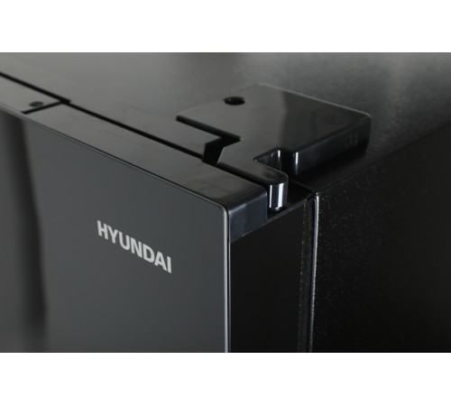 Холодильник Hyundai CM5084FGBK 3-хкамерн. черное стекло Холодильник Hyundai CM5084FGBK 3-хкамерн. черное стекло