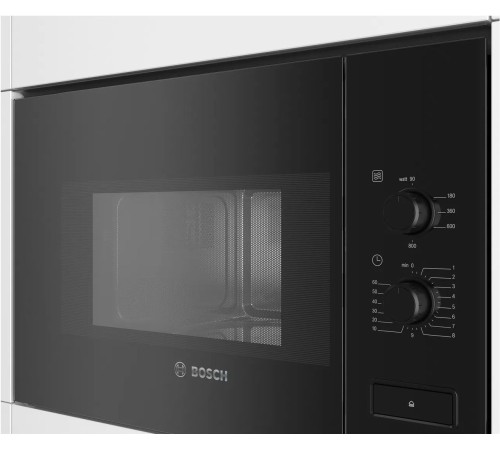 Микроволновая печь Bosch BFL520MB0 20л. 800Вт черный (встраиваемая) Микроволновая печь Bosch BFL520MB0 20л. 800Вт черный (встраиваемая)